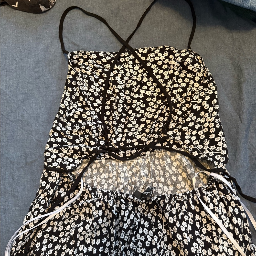 Lulu's Kind Heart Black Floral Print Tiered Lace-Up Midi Dress - Picture 5 of 10